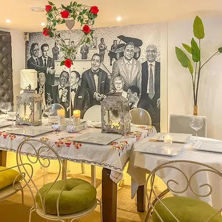 Beautiful In With Kitchen * The Hague