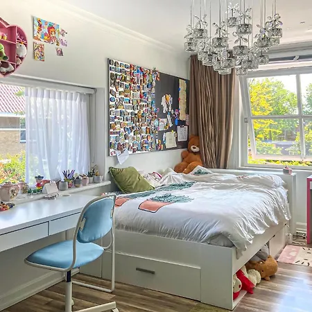 Beautiful In With Kitchen Holiday home The Hague