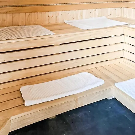 Amazing In With Sauna بيت للعطل *