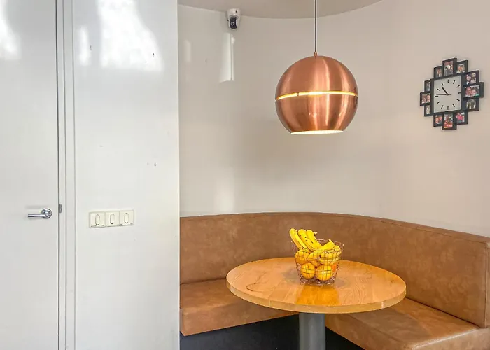 Дом отдыха Cozy In With Wifi Гаага